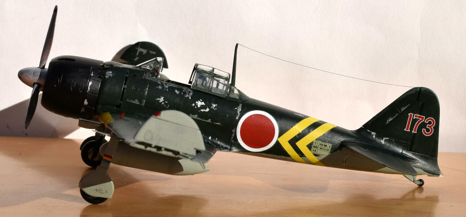 零式艦上戦闘機２２型甲　第５８２海軍航空隊　進道三郎少佐搭乗機」