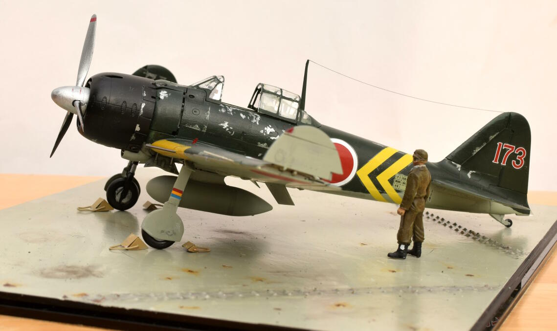 零式艦上戦闘機２２型甲　第５８２海軍航空隊　進道三郎少佐搭乗機」